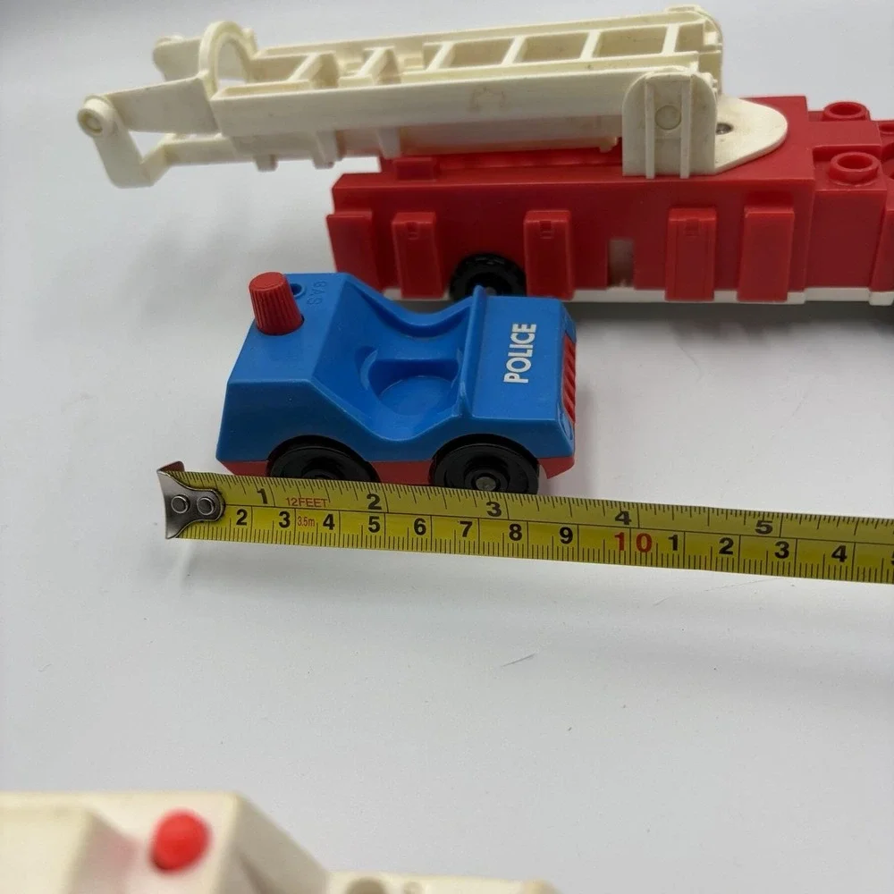 Fisher Price Little‎ People Lot 3 Emergency Vehicles Police Ambulance Fire Truck